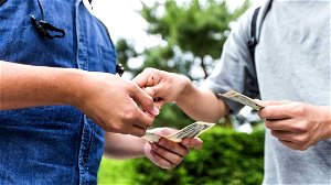 Hoe moet ik geld lenen aan familie?