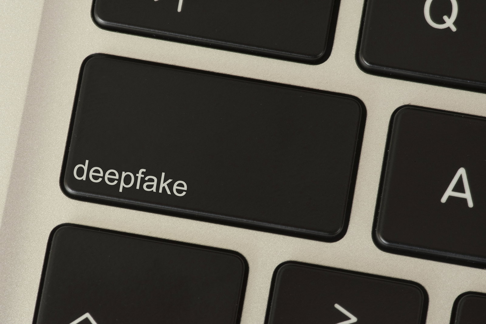 EU voert strengere regels in voor deepfakes, maar experts vrezen handhavingsproblemen