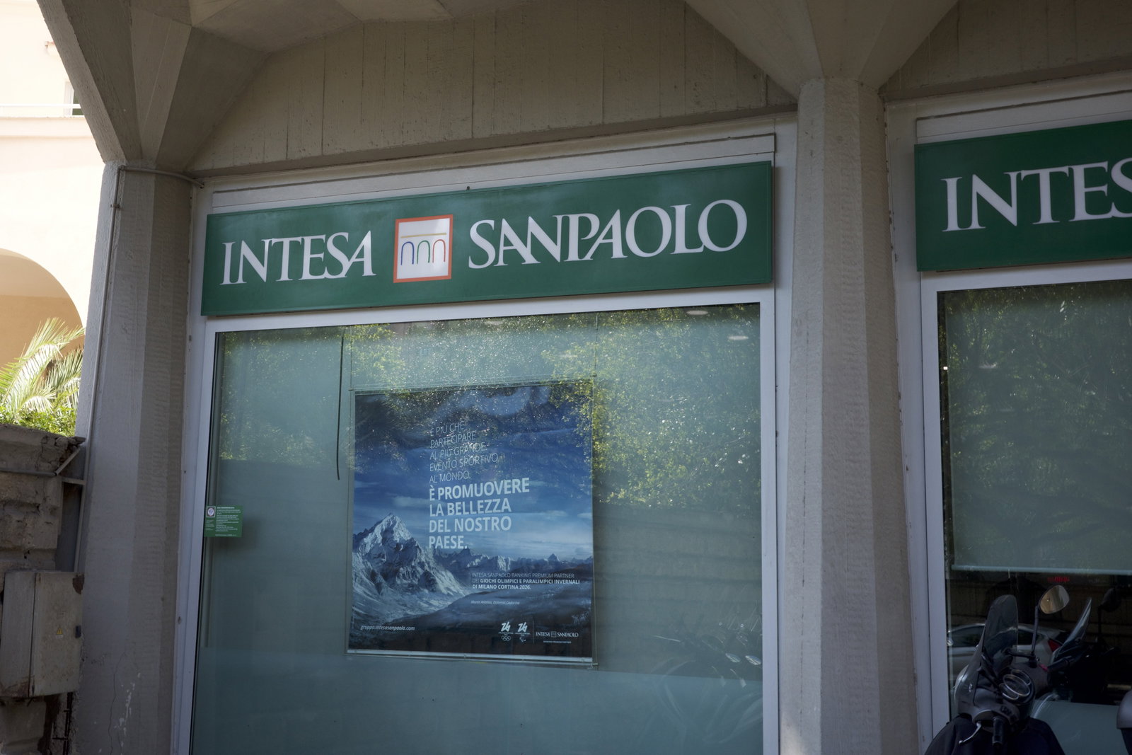 Italiaanse bank Intesa Sanpaolo kan dankzij overname op één na grootste bank van Europa worden