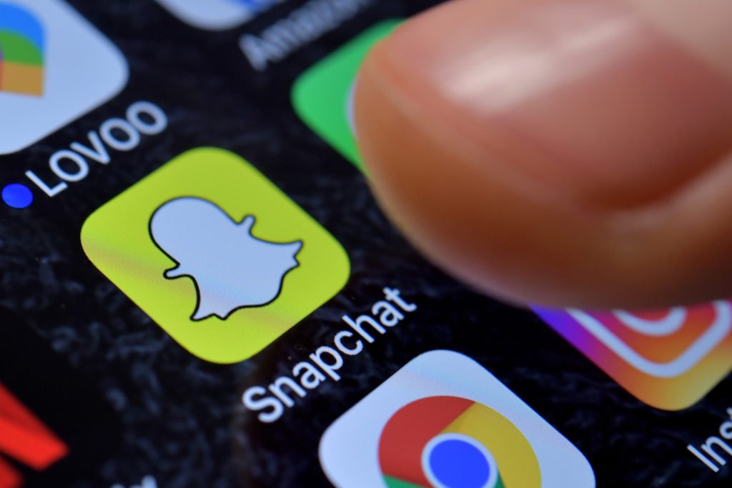Snapchat heeft minder gebruikers, maar ze blijven langer hangen