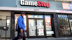 Meme-aandelen Gamestop en AMC krijgen rake klappen