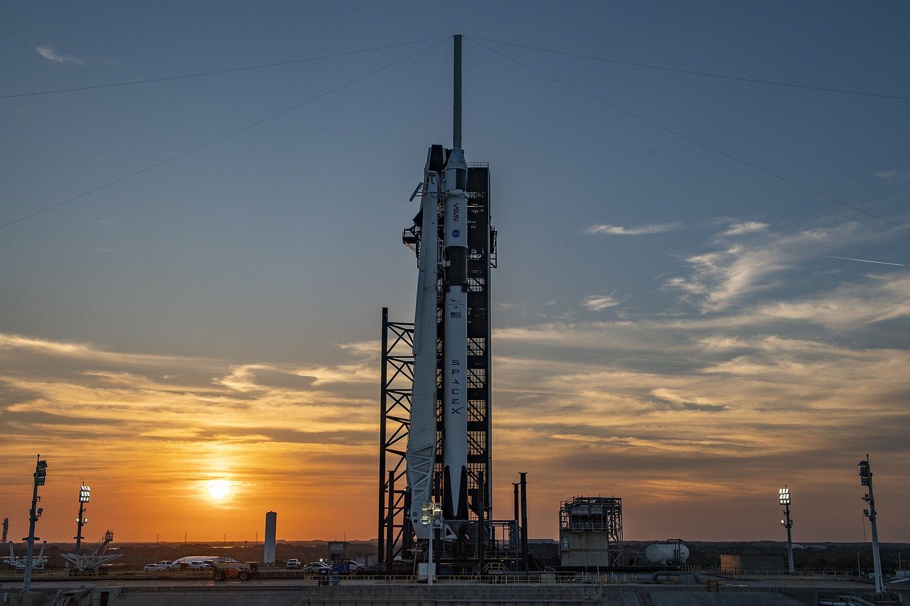 NASAとSpaceXは、クルー-10を発売する準備ができています