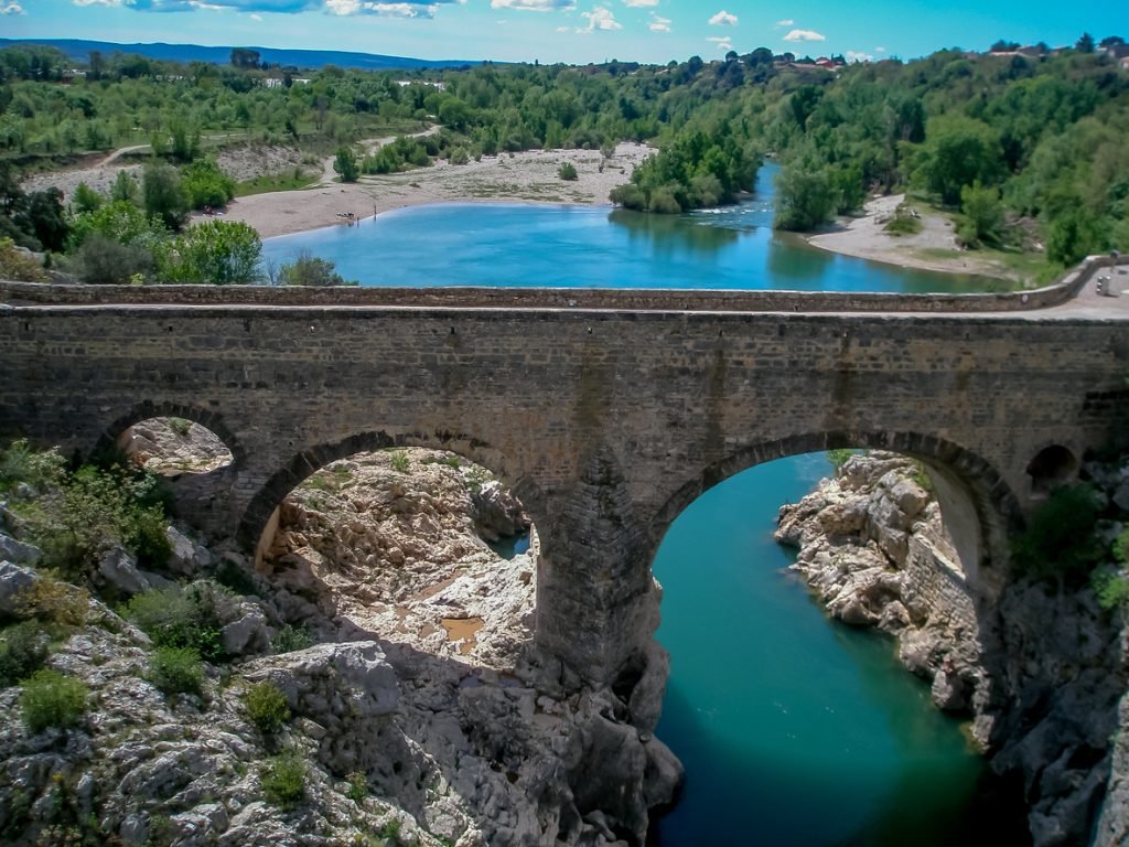 De Pont du Diable, een brug over de Hérault-rivier