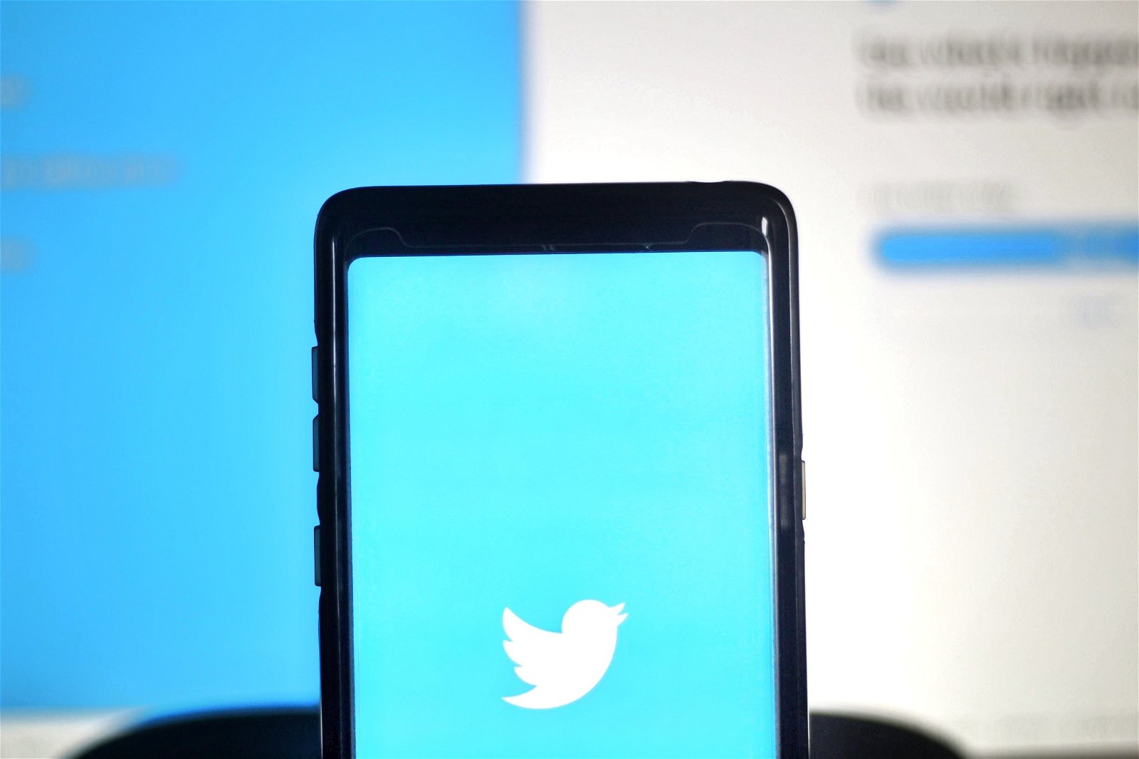 twitter-lance-un-syst-me-d-abonnement-payant-quoi-a-sert-et-combien