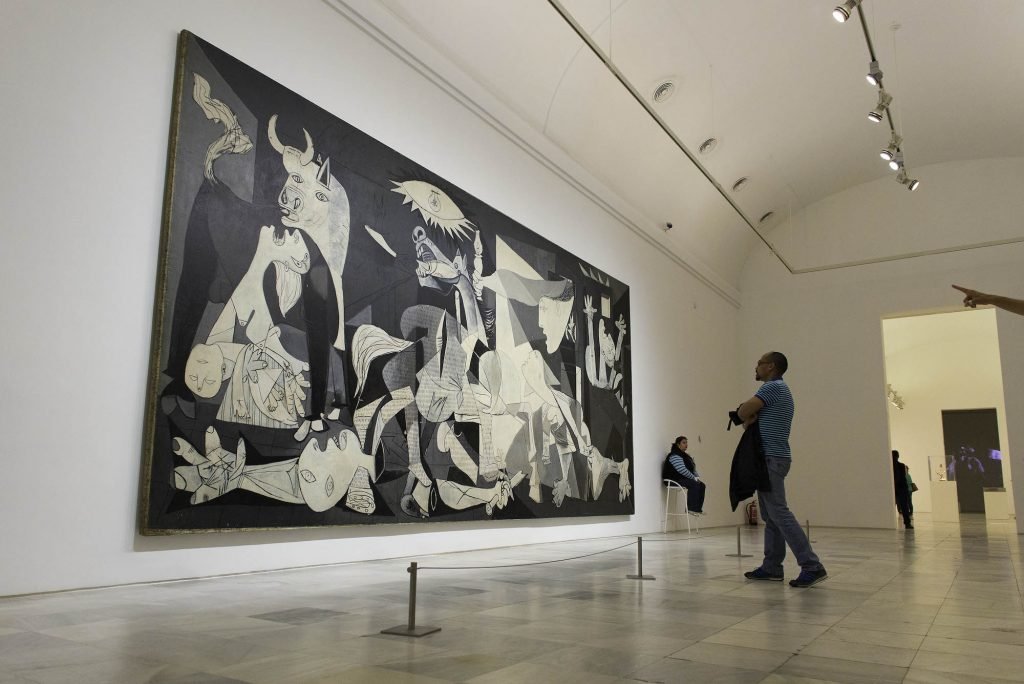 Paseo del Arte: de Gouden Driehoek van de Kunst in Madrid - Reina Sofia