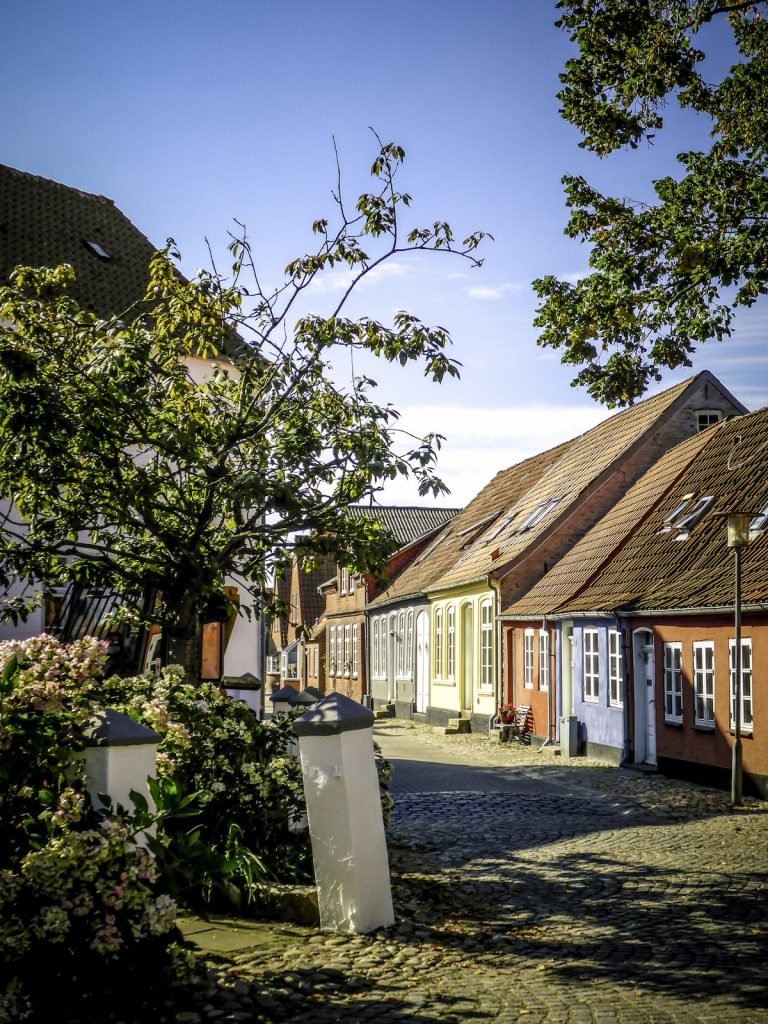 Odense, slenterstraatje in ouder gedeelte