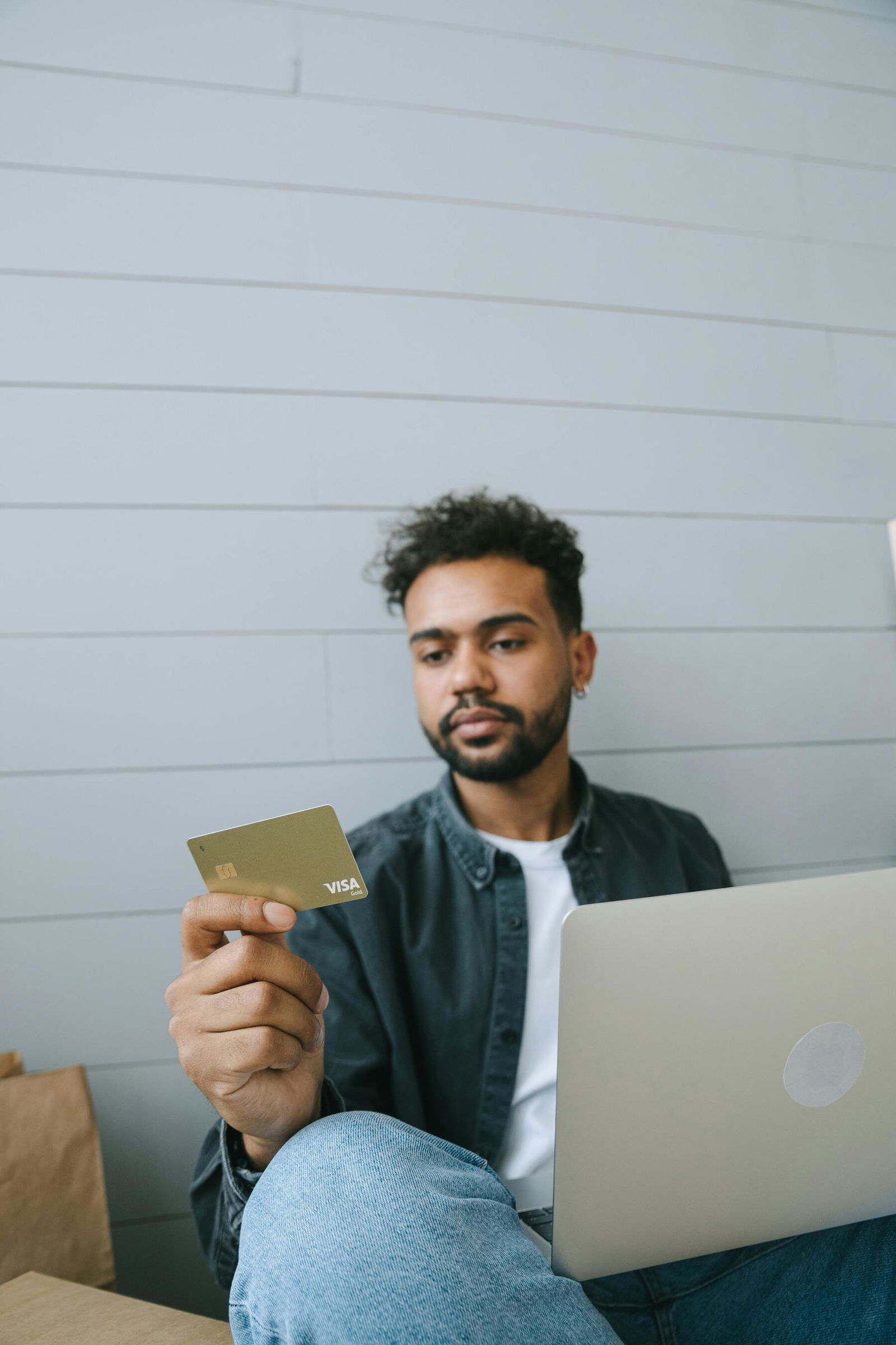 Le persone ad alto reddito hanno problemi finanziari negli Stati Uniti