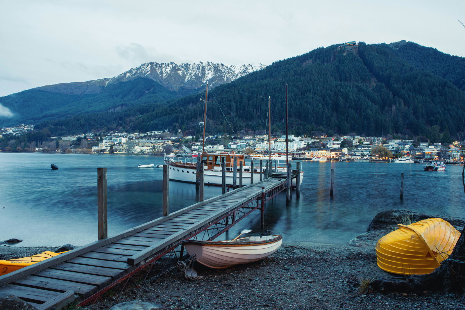 Record NZ Emigration: Seeking Better Futures