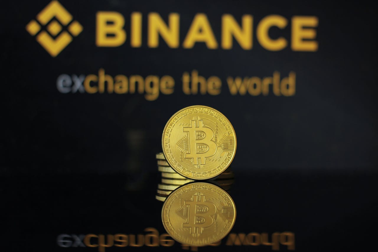 Abu Dhabi Invests $2B in Binance, Trump's Stablecoin - News Directory 3