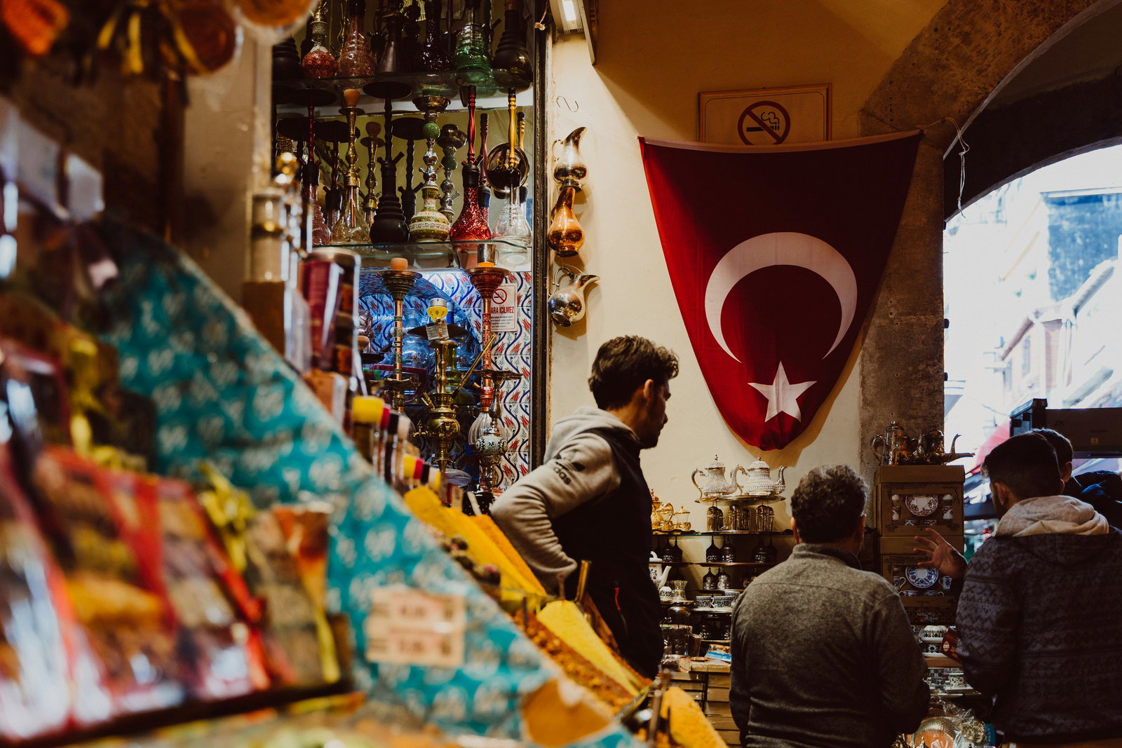 Detailhandel Turkije groeit fors in mei, maar totale handelsvolume daalt