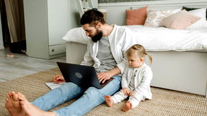 Vaders verdienen in België aanzienlijk meer dan kinderloze mannen