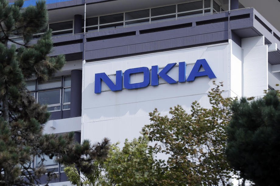Het banenverlies bij Nokia Bell, het voormalige Alcatel-Lucent, maakt deel uit van een globaal strategisch plan bij Nokia dat al in 2018 werd gecommuniceerd. - EPA-EFE/ETIENNE LAURENT